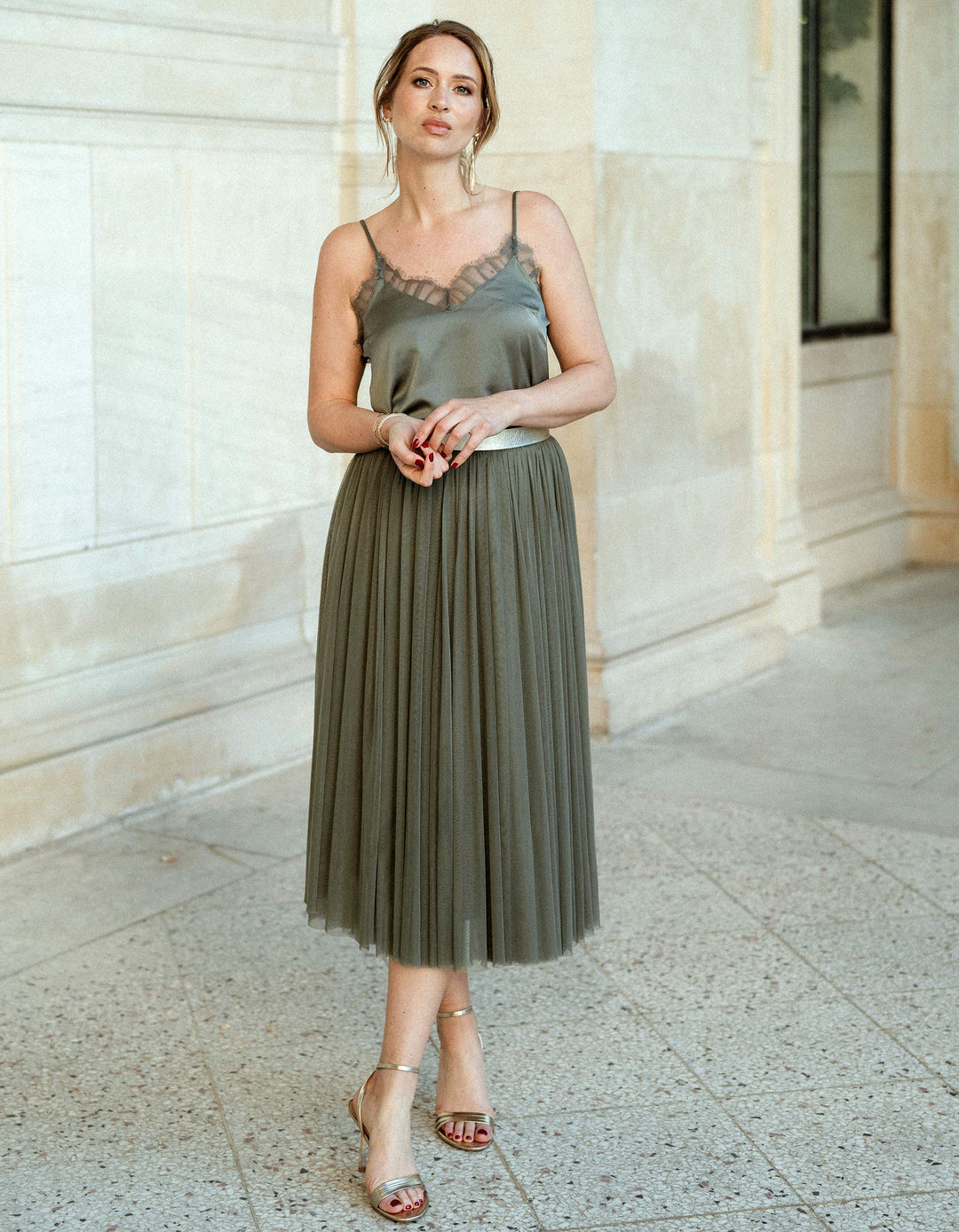 andcompliments_online_shop_brautmode_tulle_skirt_tuellrock_tuell_braut_hochzeit_online_shoppen_dunkelgruen_olive-4