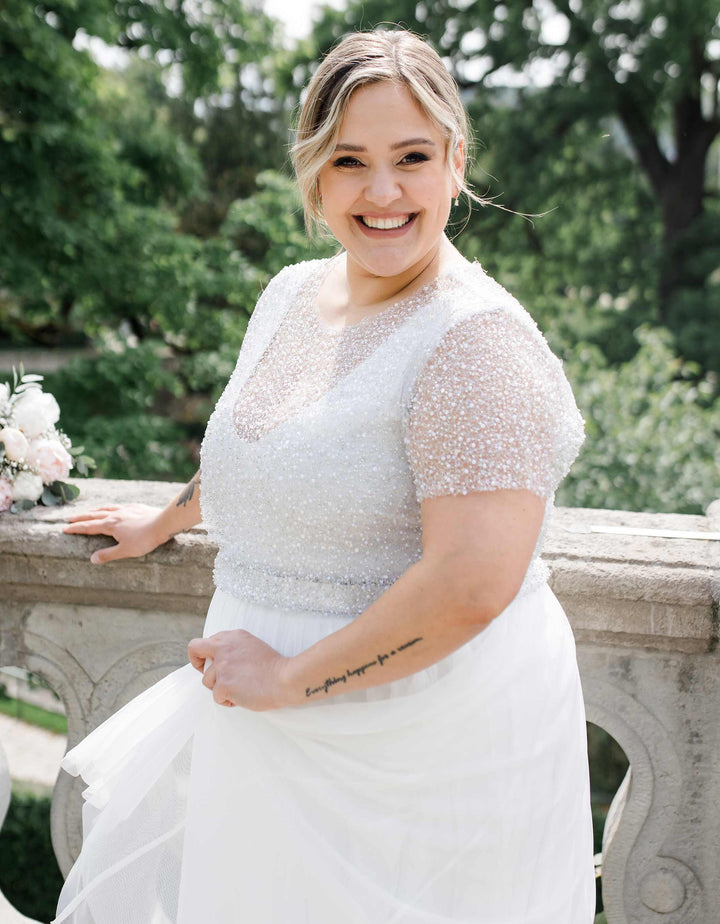 andcompliments_online_shop_brautmode_tulle_skirt_tuellrock_tuell_braut_hochzeit_online_shoppen_grasse_halbarm_silber_halb-2