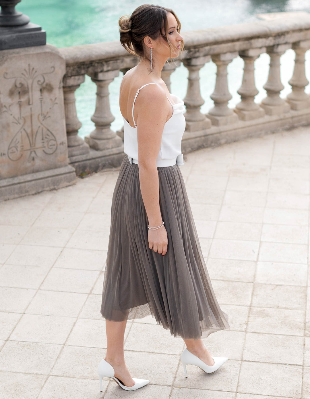 andcompliments_online_shop_brautmode_tulle_skirt_tuellrock_tuell_braut_hochzeit_online_shoppen_jan_kulke_alt_nude_soft_powder_midi_taupe-5_eaa5abe0-82f3-436b-bf8f-6d948f5b165a