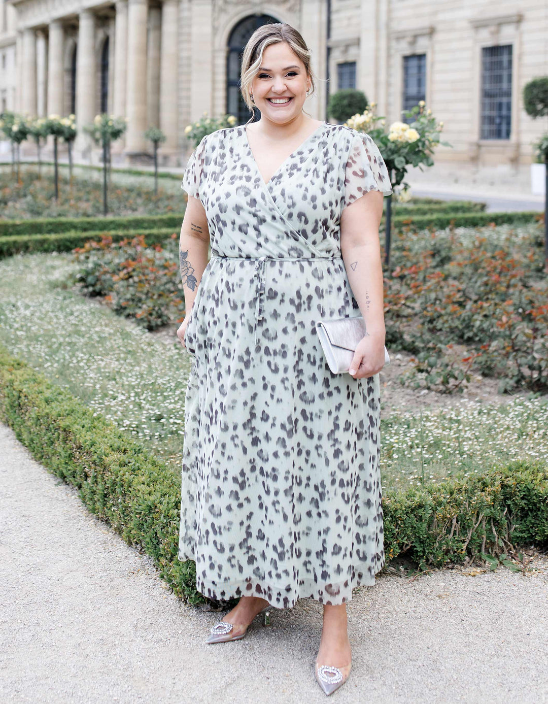 andcompliments_online_shop_brautmode_tulle_skirt_tuellrock_tuell_braut_hochzeit_online_shoppen_kleid_leo_animal_salbei_gruen-3