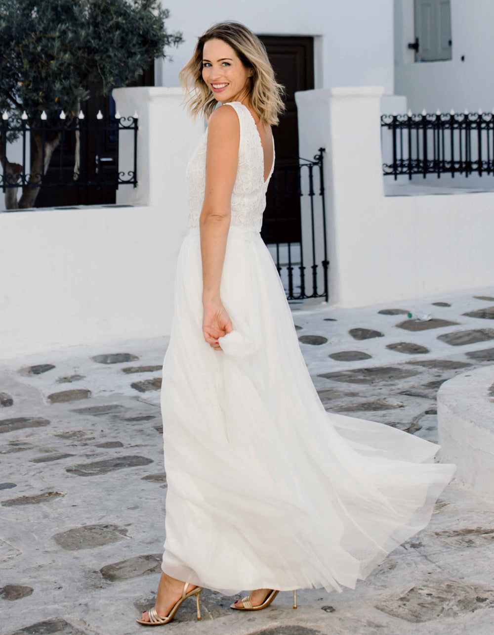 andcompliments_online_shop_brautmode_tulle_skirt_tuellrock_tuell_braut_hochzeit_online_shoppen_mix_and_match_spitzenoberteil_braut_top_athen_brautkleid