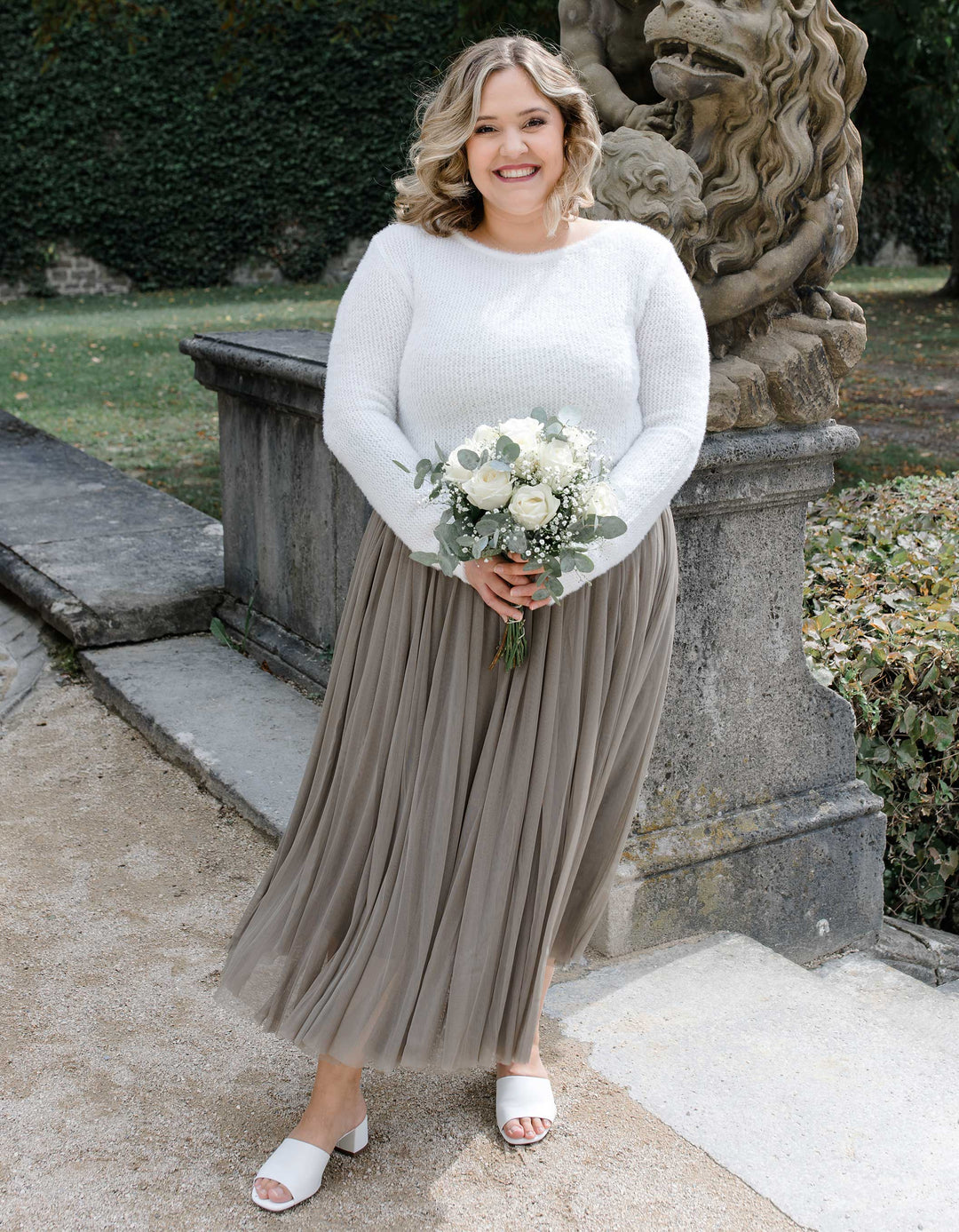 andcompliments_online_shop_brautmode_tulle_skirt_tuellrock_tuell_braut_hochzeit_online_shoppen_satin_oberteil_strick_pullover_calais-2