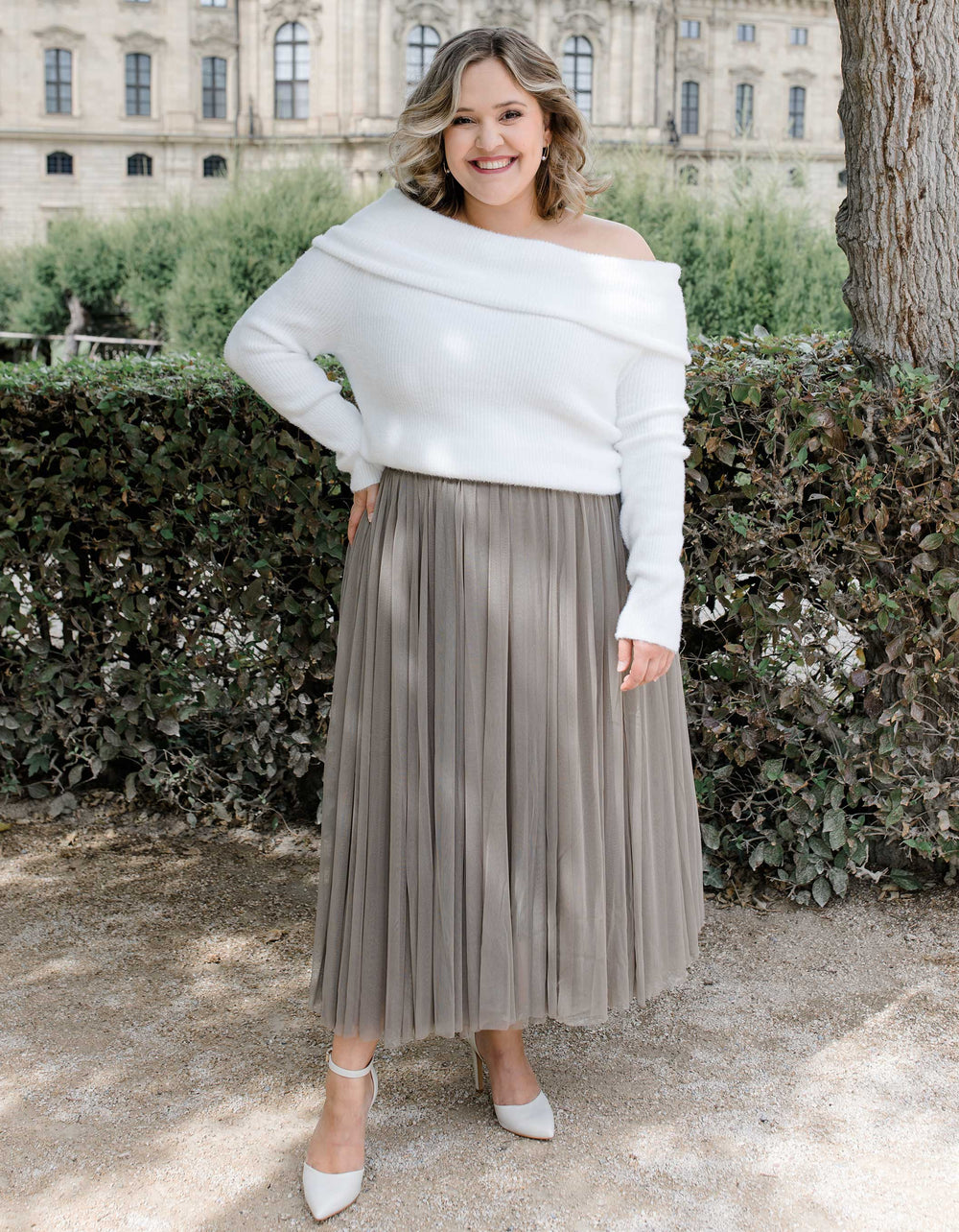 andcompliments_online_shop_brautmode_tulle_skirt_tuellrock_tuell_braut_hochzeit_online_shoppen_satin_oberteil_strick_pullover_calais-2