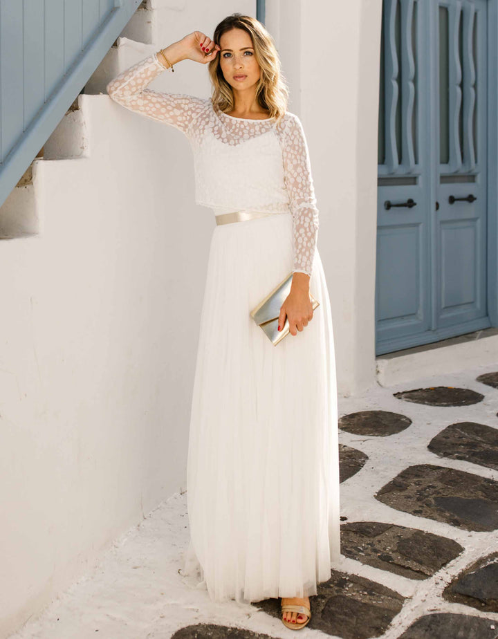 constant_love_online_shop_braut_hochzeit_andcompliments_berlin_team_braut_tullrock_tull_rock_spitze_spitzenoberteil_brautkleid_kleid_langarm_armel_standesamt_boho_spitze_body_dot_punkt