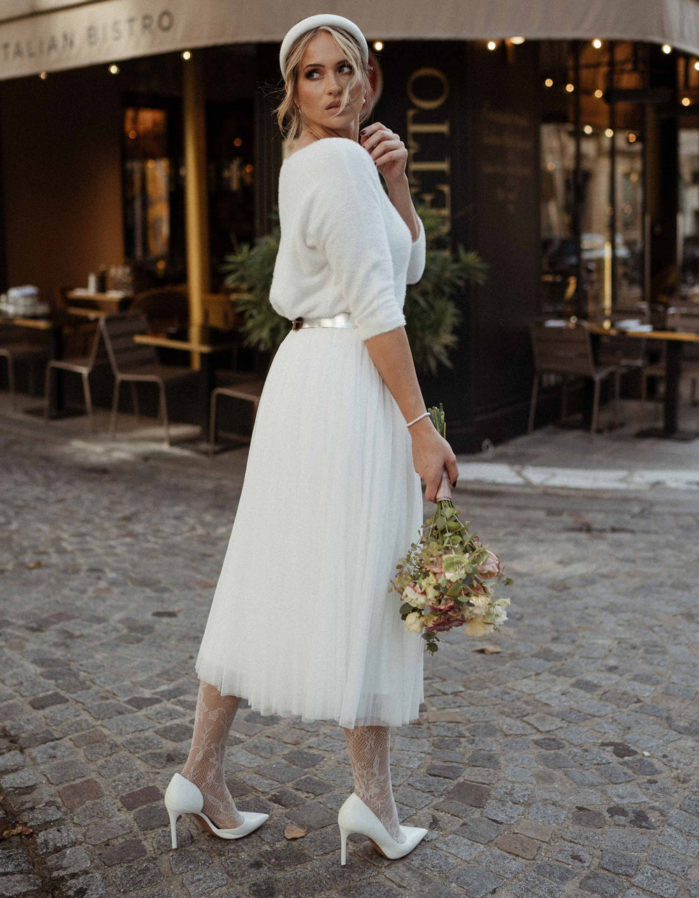 constant_love_tuellrock_hochzeit_gast_standesamt_brautjungfern_weiss_non_oui_cremewiss_midi_winter_hochzeit_herbst_wie kombiniere ich einen Tüllrock_made in Europe