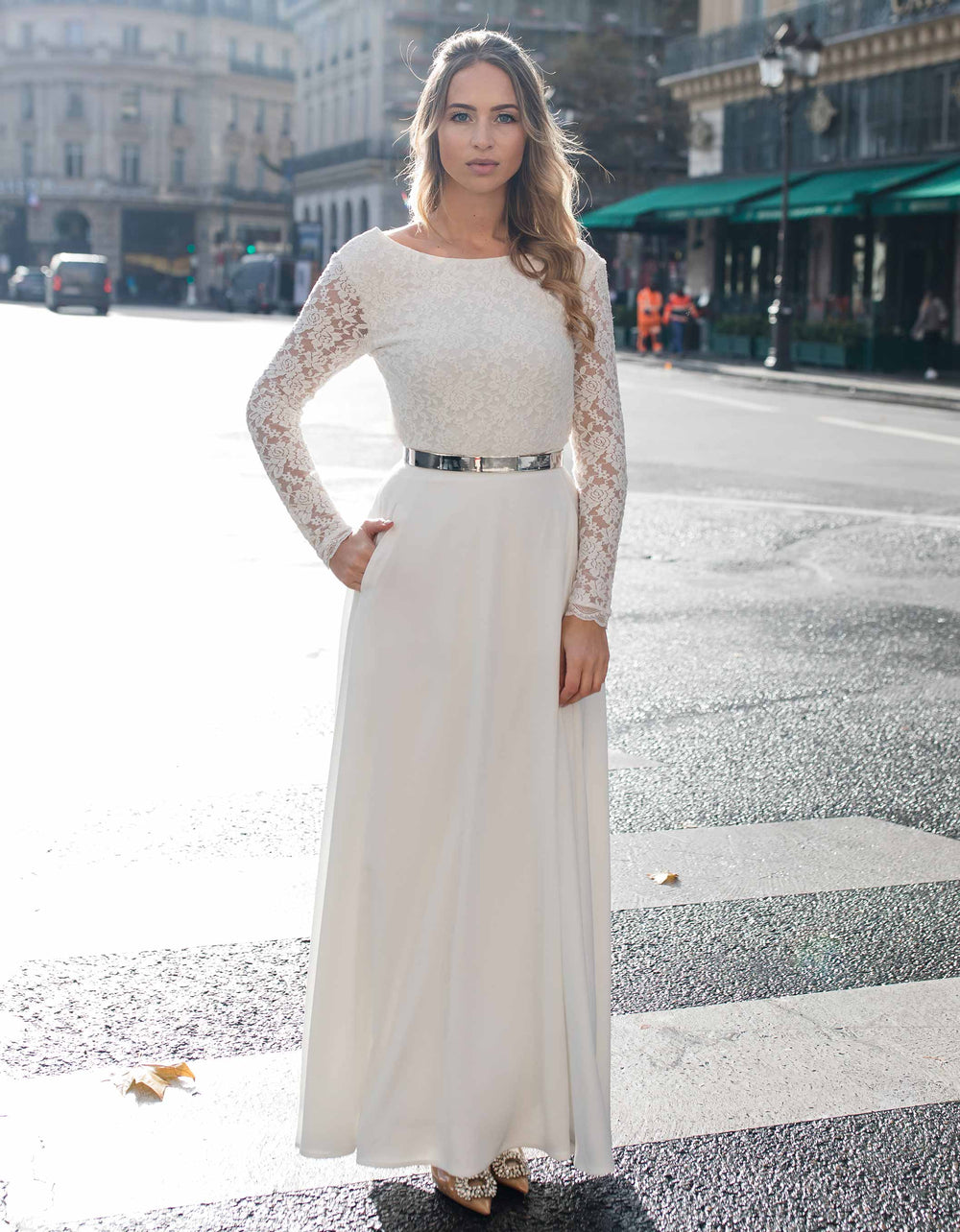 constant_love_online_shop_braut_hochzeit_andcompliments_berlin_team_braut_tuellrock_tuell_rock_spitze_spitzenoberteil_brautkleid_kleid_langarm_aermel_standesamt_boho_spitze_body_winter_herbst