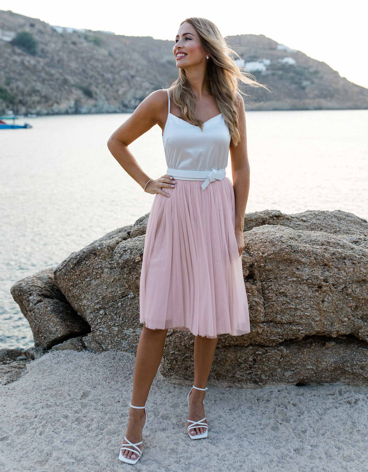 constant_love_tuellrock_mauve_rosa_altrosa_hochzeit_gast_standesamt_brautjungfern_soft_rose_kurz_hochzeitsgast_sommer_frühling_strandhochzeit