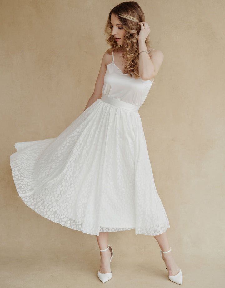 andcompliments_online_shop_brautmode_tulle_skirt_tullrock_tull_braut_hochzeit_online_shoppen_weiss_dot_muster_spitze_midi