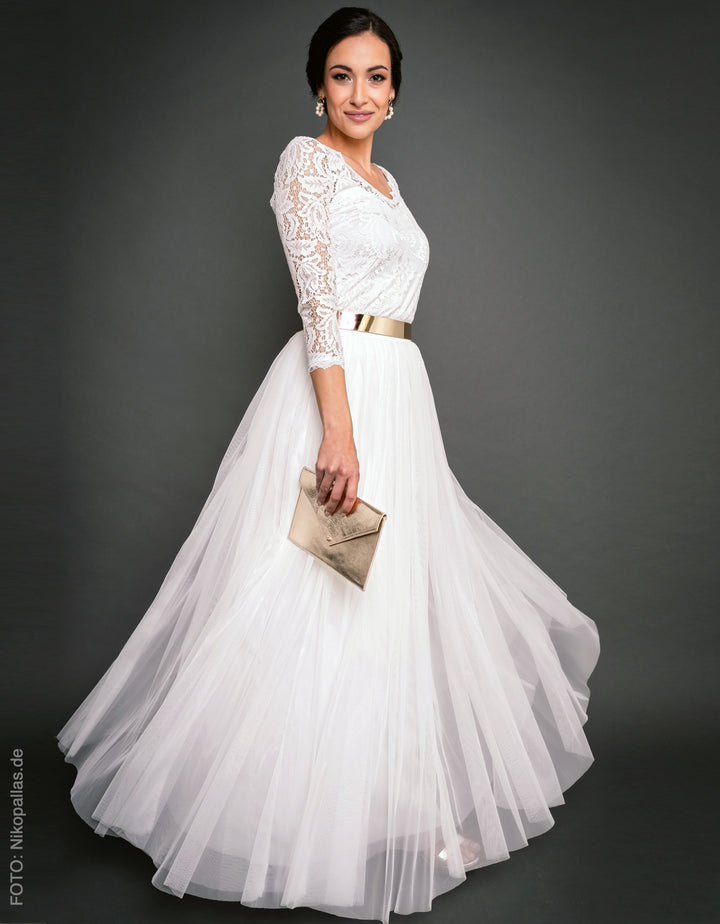 spitzenoberteil_rom_constant_love_wie_kombiniere_ich_einen_tüllrock_outfit_mit_tüllrock_stretch_pullover_standesamt_braut_mode_online_shop