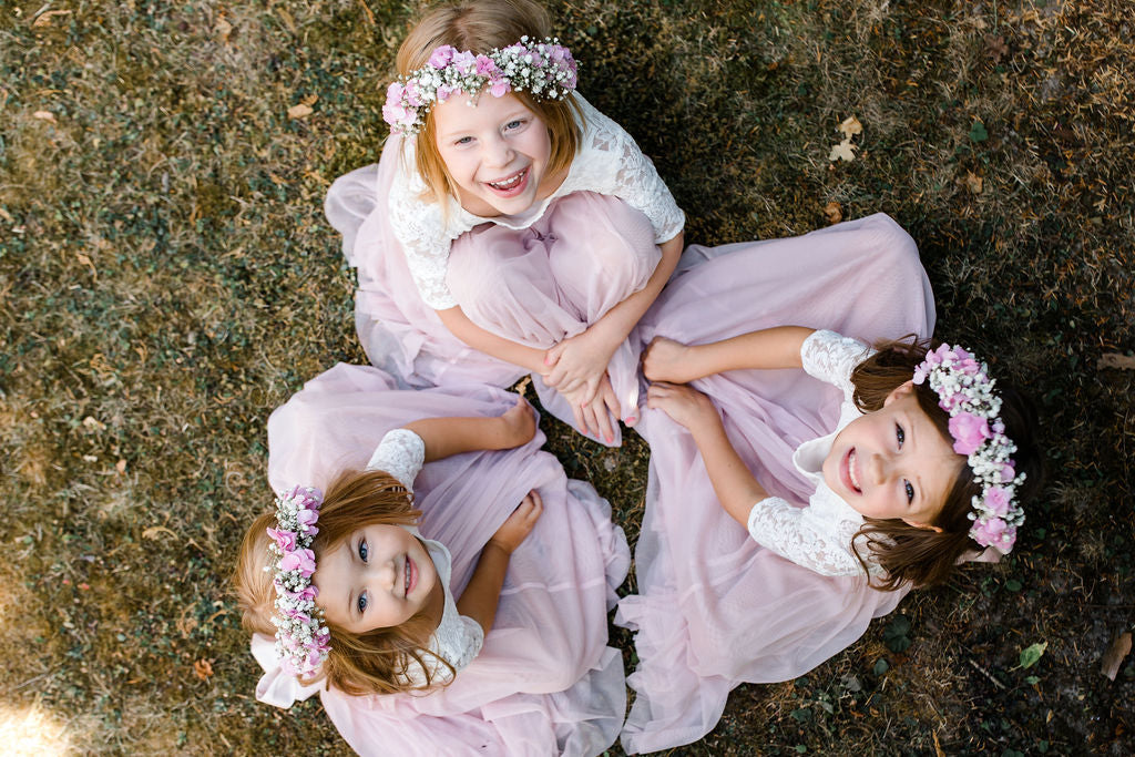 Blumenkinder auf Hochzeiten: Die 9 wichtigsten Tipps &amp; die schönsten Looks für kleine Wedding Stars