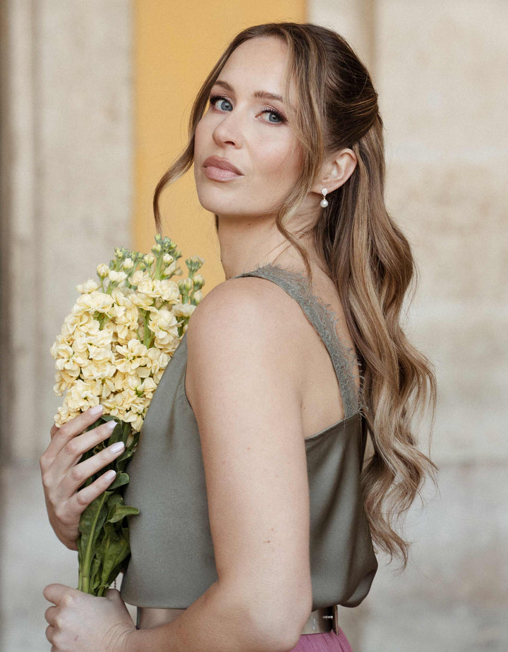 andcompliments_constant_love_online_shop_braut_hochzeit_andcompliments_berlin_camisole_seidentop_standesamt_amiens_olive-5