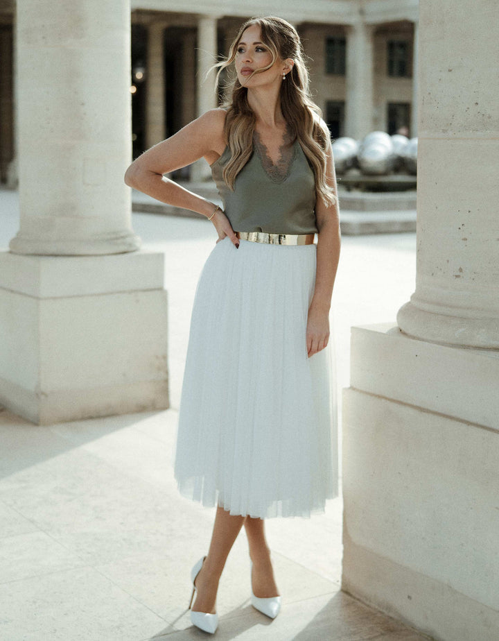 andcompliments_constant_love_online_shop_braut_hochzeit_andcompliments_berlin_camisole_seidentop_standesamt_olive_amiens