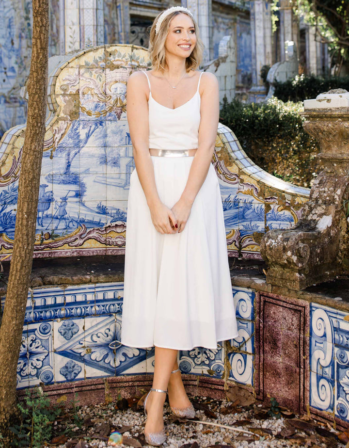 constant_love_online_shop_braut_hochzeit_andcompliments_berlin_team_braut_tuellrock_tuell_rock_spitze_spitzenoberteil_brautkleid_kleid_langarm_aermel_standesamt_boho_spitze_body_basic