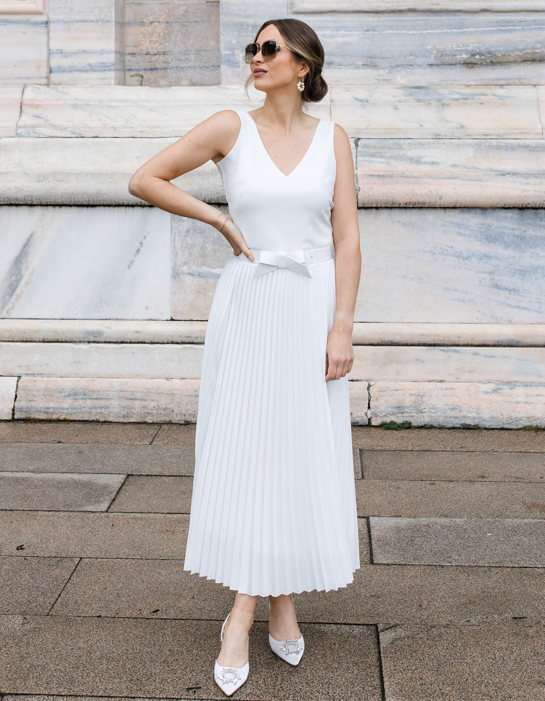 andcompliments_online_shop_brautmode_paillettenrock_skirt_sequins-skirt_braut_hochzeit_online_shoppen_sophie-brand_outfit_crepes_chiffon_satin_midi_plissee_falten_weiss
