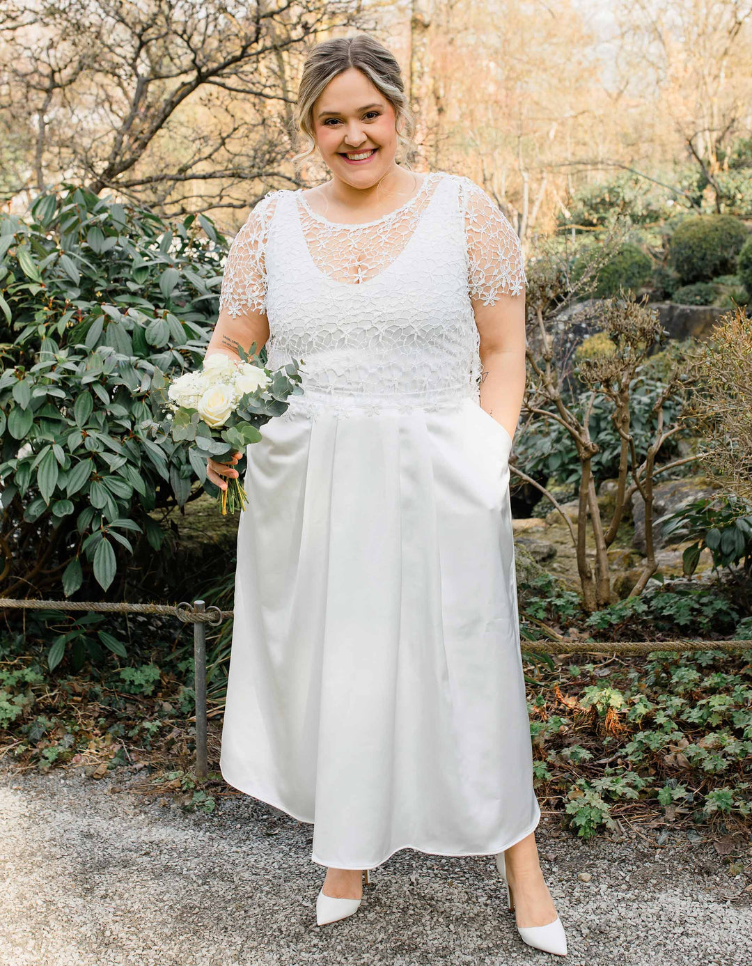 andcompliments_online_shop_brautmode_tulle_skirt_tuellrock_tuell_braut_hochzeit_online_shoppen_brautkleid_44_46_48_50_52_XXL_3XL_4XL_Antibes-Oberteil-1