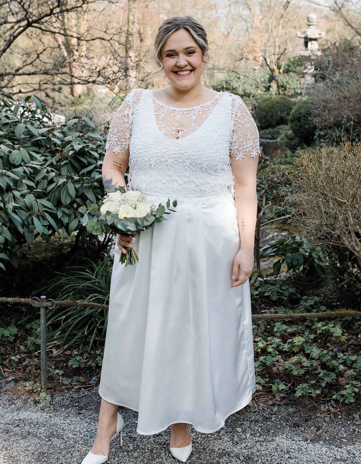 andcompliments_online_shop_brautmode_tulle_skirt_tuellrock_tuell_braut_hochzeit_online_shoppen_brautkleid_44_46_48_50_52_XXL_3XL_4XL_Antibes-Oberteil-3