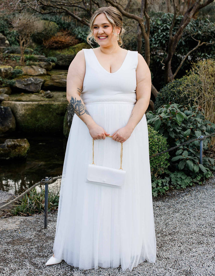 CONSTANT LOVE CURVY Cleaner Braut Body mit breiteren Trägern Weiß