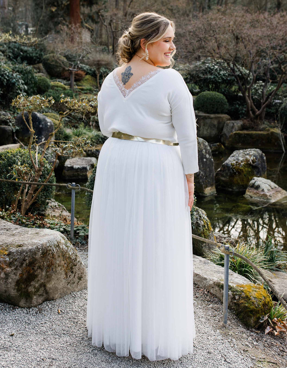andcompliments_online_shop_brautmode_tulle_skirt_tuellrock_tuell_braut_hochzeit_online_shoppen_brautkleid_44_46_48_50_52_XXL_3XL_4XL_Millau_Pullover_mit_Spitze-1