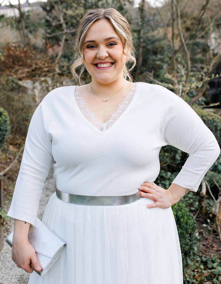 andcompliments_online_shop_brautmode_tulle_skirt_tuellrock_tuell_braut_hochzeit_online_shoppen_brautkleid_44_46_48_50_52_XXL_3XL_4XL_Millau_Pullover_mit_Spitze-1