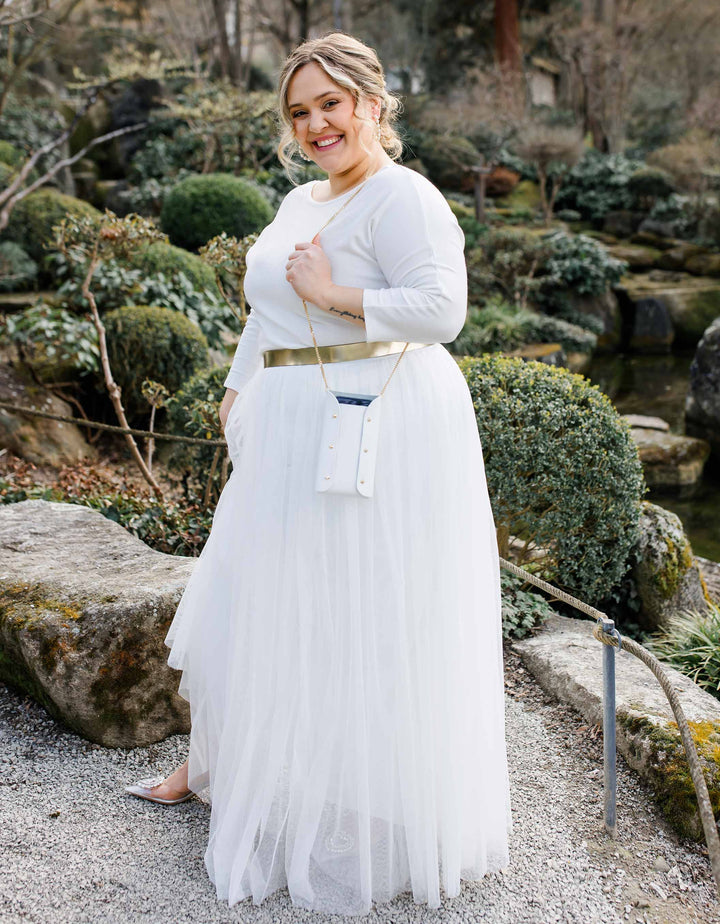 andcompliments_online_shop_brautmode_tulle_skirt_tuellrock_tuell_braut_hochzeit_online_shoppen_brautkleid_44_46_48_50_52_XXL_3XL_4XL_handytasche-3