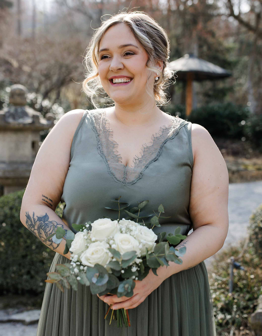 andcompliments_online_shop_brautmode_tulle_skirt_tuellrock_tuell_braut_hochzeit_online_shoppen_brautkleid_44_46_48_50_52_XXL_3XL_4XL_olive-3_188081c5-e5f0-417a-a344-503e481b4747