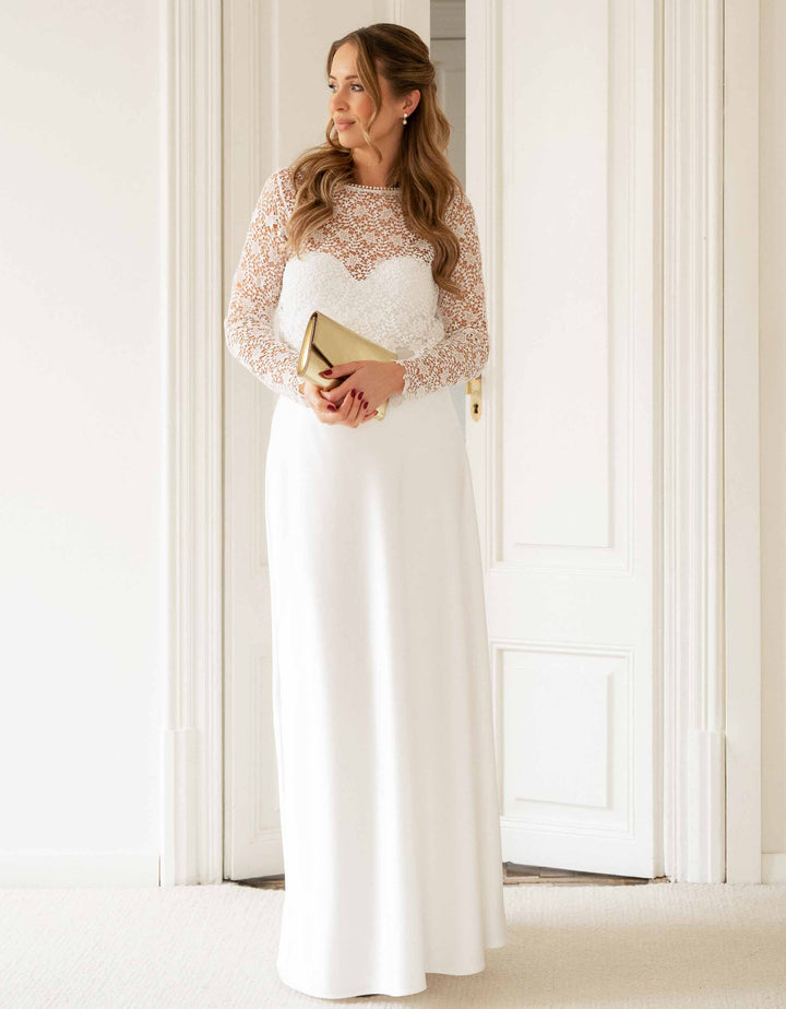 andcompliments_online_shop_brautmode_tulle_skirt_tuellrock_tuell_kein_brautkleid_braut_hochzeit_online_shoppen_crop_top_langarm_spitze_braut_satinrock