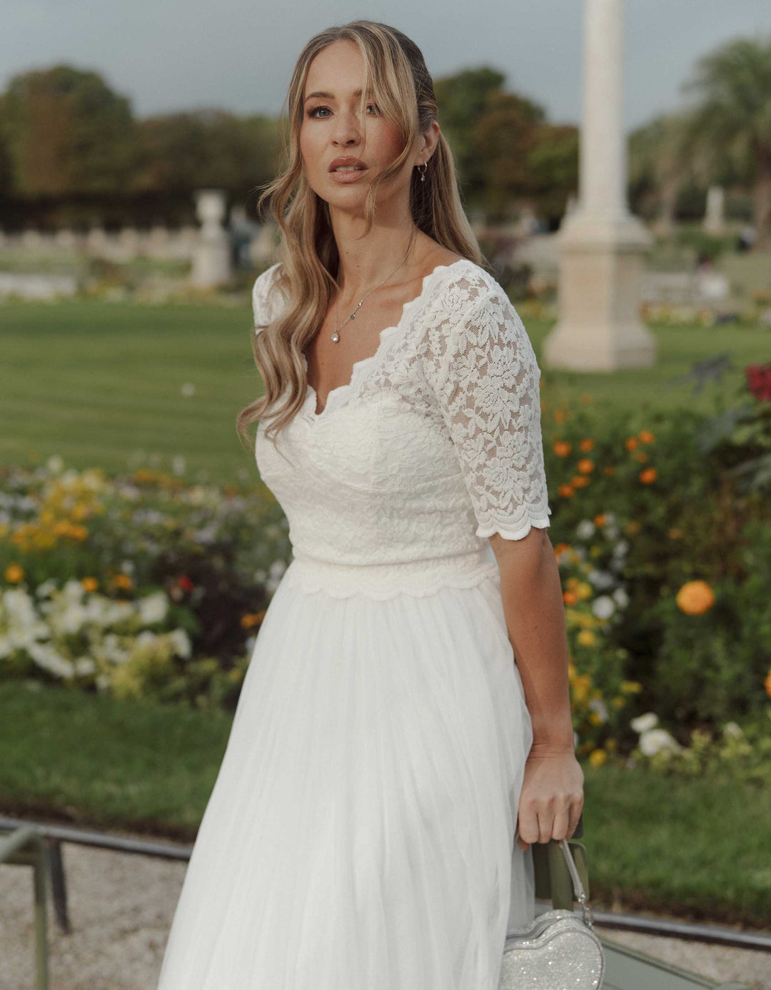 andcompliments_online_shop_brautmode_tulle_skirt_tuellrock_tuell_braut_hochzeit_online_shoppen_crop_top_langarm_spitze_oberteil_braut-10