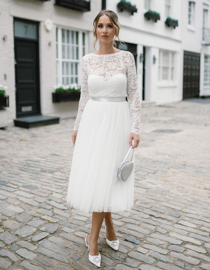 andcompliments_online_shop_brautmode_tulle_skirt_tuellrock_tuell_braut_hochzeit_online_shoppen_crop_top_langarm_spitze_oberteil_braut_london