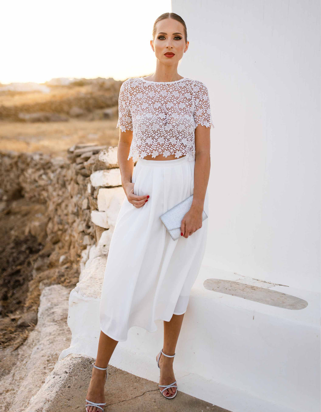 andcompliments_online_shop_brautmode_paillettenrock_skirt_sequins-skirt_braut_hochzeit_online_shoppen_sophie-brand_nude_soft_powder_gold_weihnachten_outfit_crepes_chiffon_satin_midi