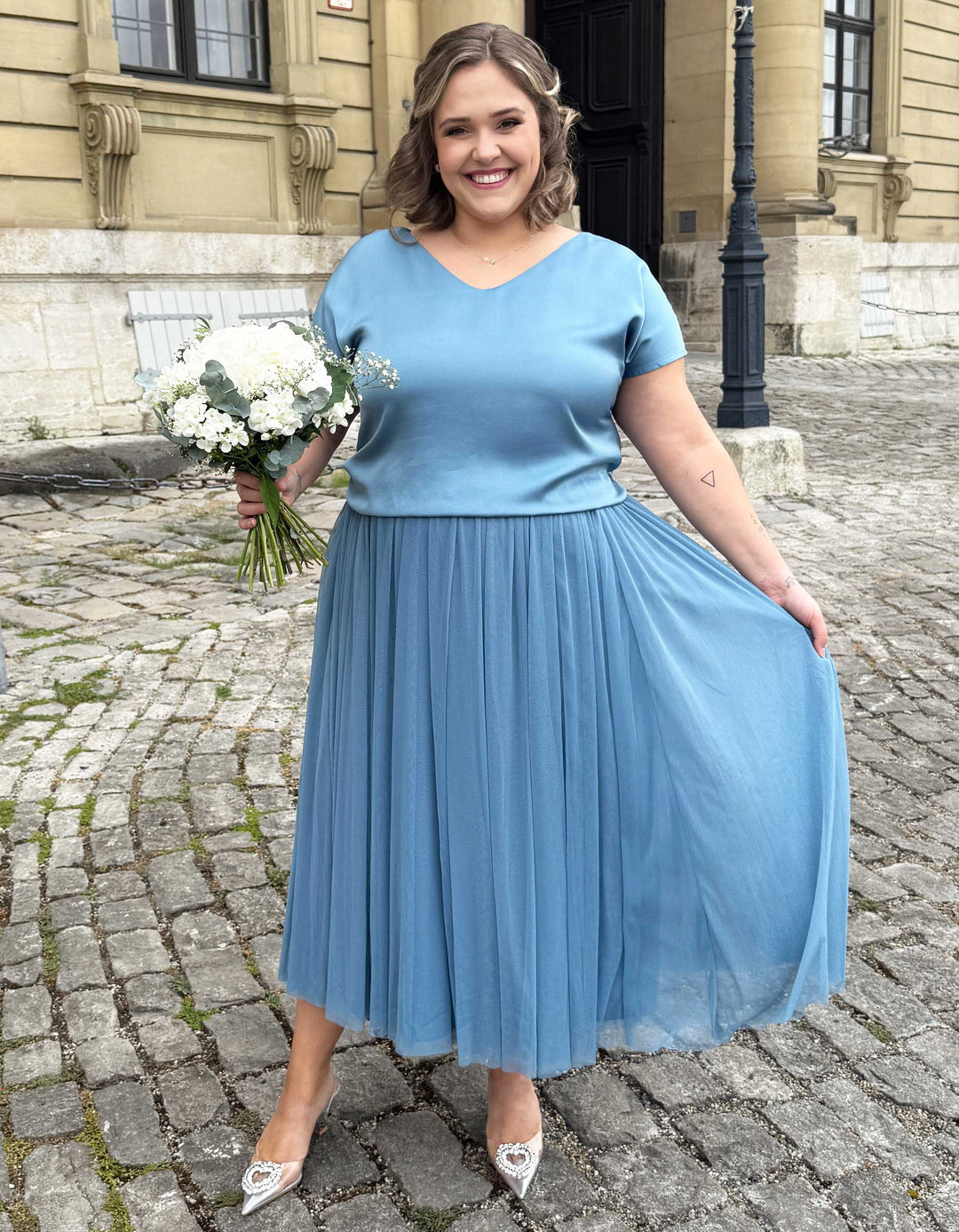 andcompliments_online_shop_brautmode_tulle_skirt_tuellrock_tuell_braut_hochzeit_online_shoppen_body_blauer rock_blau_standesamt