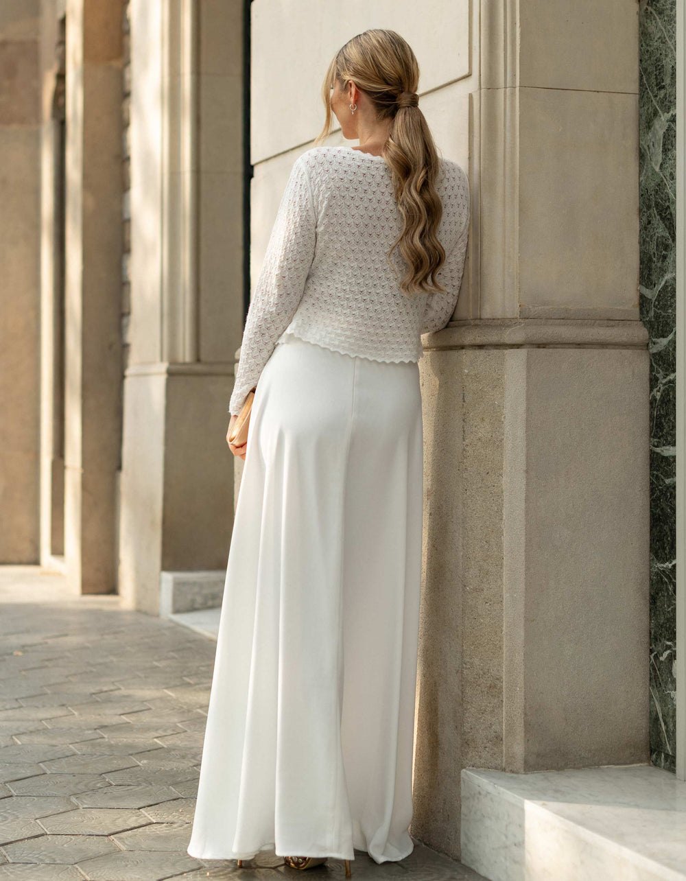 andcompliments_strick_pullover_kuschel_cashmere_wolle_wifey_braut_jga_hochzeit_andcompliments_constant_love_brautmode_online_shop_tuellrock_weiss_padua-6