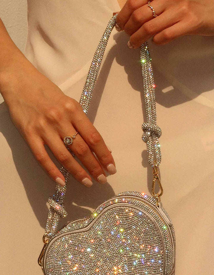 andcompliments_weat_we-eat-avocado_online_shop_accessoires_brautmode_Mini-Heart-crystal_heart_glitzer_pailletten_herz_braut_silber_gold_extra-gurt