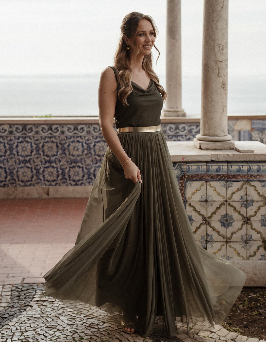 constant_love_online_shop_braut_hochzeit_andcompliments_berlin_team_braut_tuellrock_brautkleid_kleid_standesamt_clean_tuell_olive-9