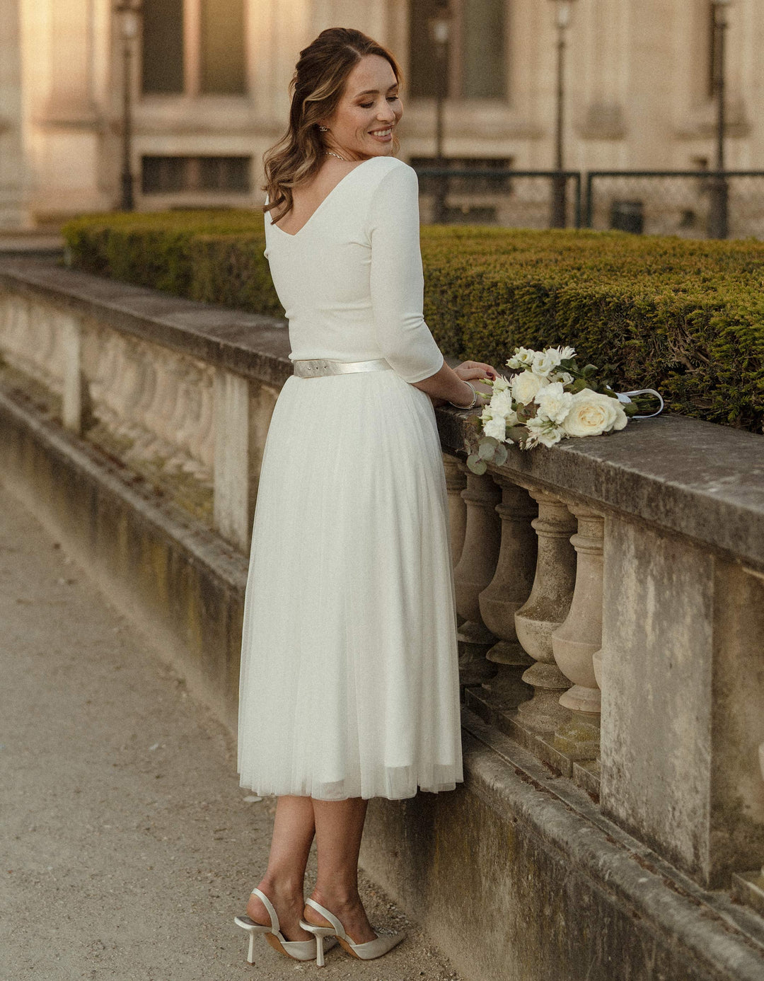 constant_love_online_shop_braut_hochzeit_andcompliments_berlin_team_braut_tuellrock_tuell_rock_spitze_spitzenoberteil_brautkleid_kleid_langarm_aermel_standesamt_boho_body_clean_gestre_d21e568f