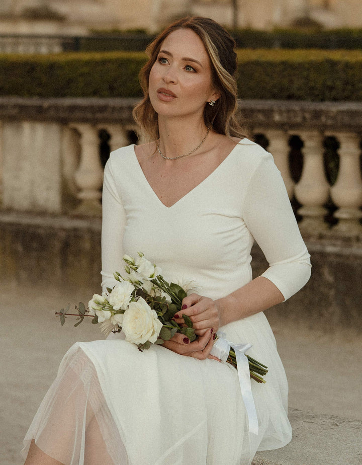constant_love_online_shop_braut_hochzeit_andcompliments_berlin_team_braut_tuellrock_tuell_rock_spitze_spitzenoberteil_brautkleid_kleid_langarm_aermel_standesamt_boho_body_clean_gestre_d21e568f