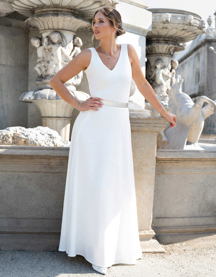 constant_love_online_shop_braut_hochzeit_andcompliments_berlin_team_braut_tuellrock_tuell_rock_spitze_spitzenoberteil_brautkleid_kleid_langarm_aermel_standesamt_boho_spitze_body_basic_b5818bef-78c2-40db-8b1b-058286679cf9