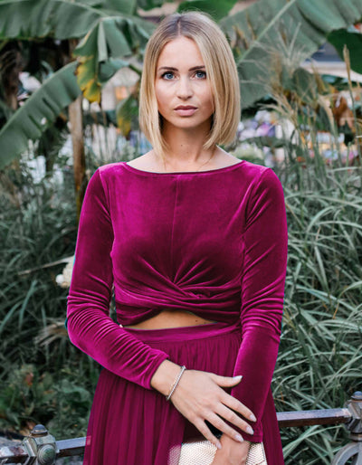 constant_love_online_shop_braut_hochzeit_andcompliments_berlin_team_braut_tuellrock_tuell_rock_spitze_spitzenoberteil_brautkleid_kleid_langarm_aermel_standesamt_samt_top_28_berry_pink_barbie