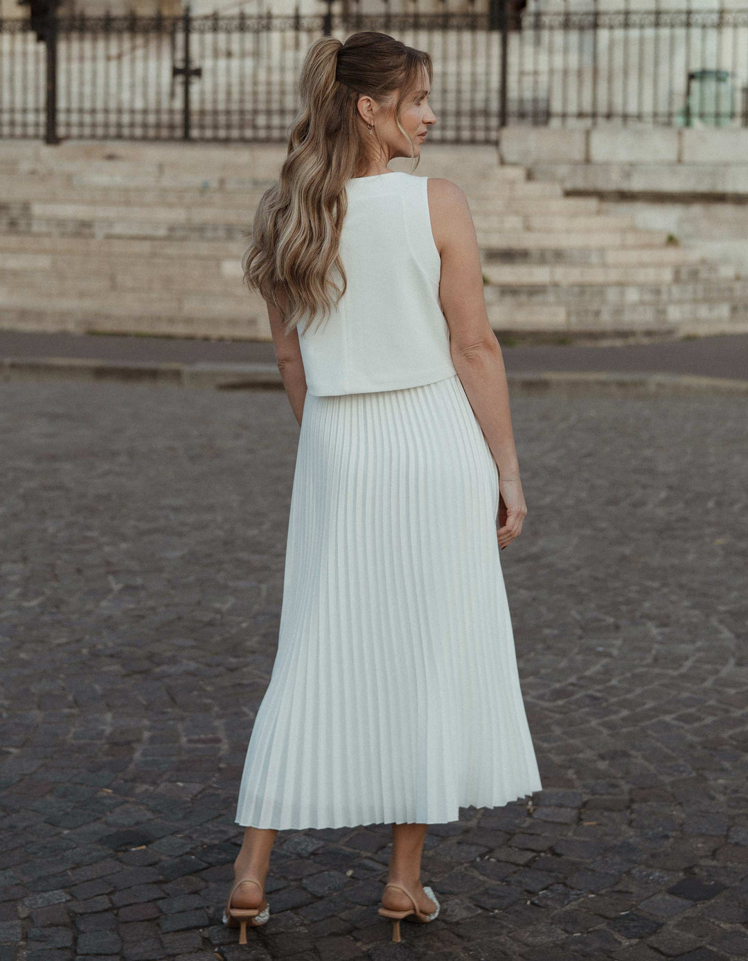 constant_love_online_shop_braut_hochzeit_andcompliments_berlin_tuellrock_tuell_rock_brautkleid_alternative_mix and match_nicht aus China_ohne Arm_cleanes_Brauttop