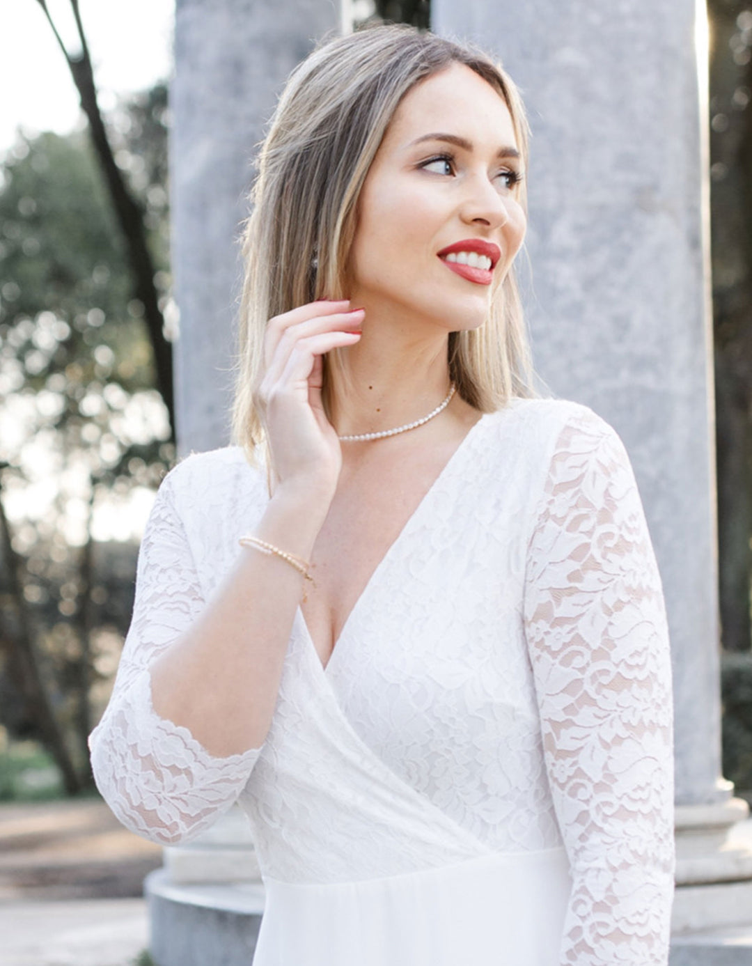  Analyzing image     constant_love_tuellrock_hochzeit_gast_standesamt_brautjungfern_weiss_mix_and_match_goldschmuck_set_silber_brautschmuck_brautohrringe_kette_armband_schlicht_perlen_steine