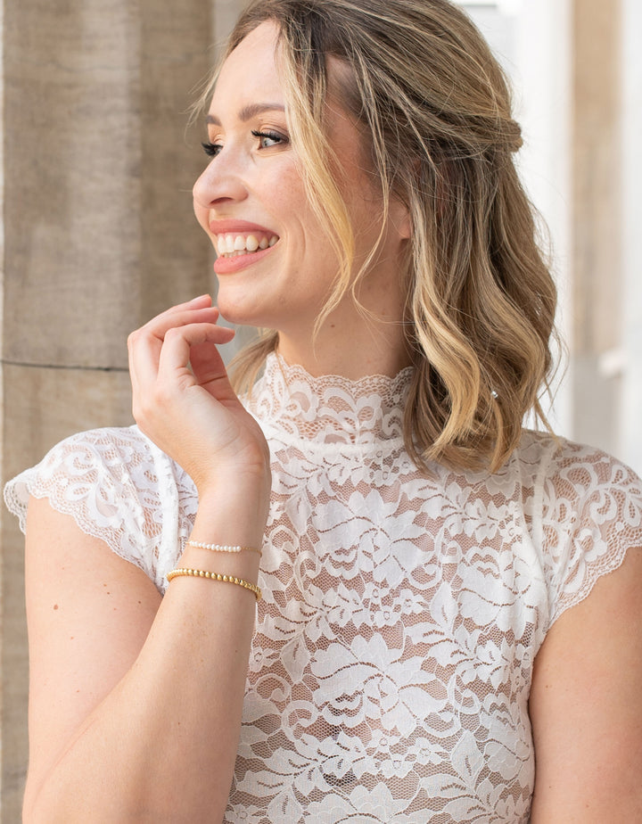   constant_love_tuellrock_hochzeit_gast_standesamt_brautjungfern_weiss_mix_and_match_goldschmuck_set_silber_brautschmuck_brautohrringe_kette_armband_schlicht_perlen_steine_CLS-017-Gold