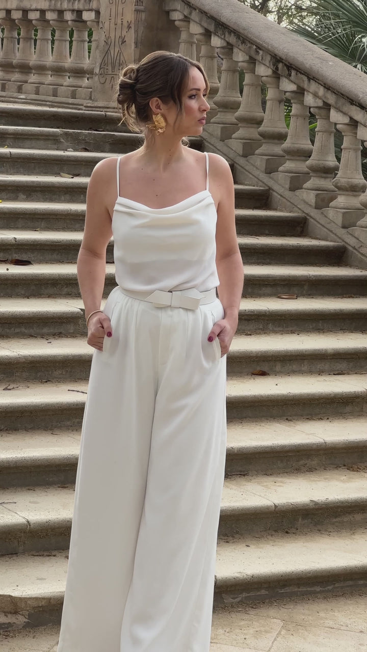 constant_love_online_shop_braut_hochzeit_andcompliments_berlin_tuellrock_tuell_rock_brautkleid_kleid_standesamt_body_clean_crepe_herbst_winter_hochzeit_wassefall_spaghetti 