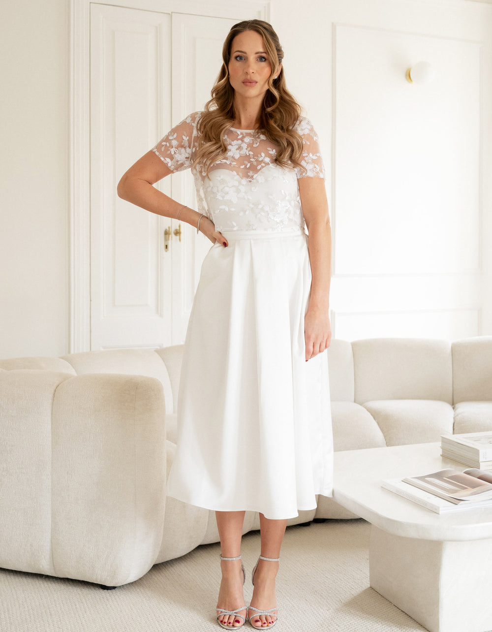 andcompliments_constant_love_online_shop_braut_hochzeit_andcompliments_berlin_camisole_seidentop_standesamt_olive_amiens_top onlineshops_brautmode_in deutschland_brautkleid