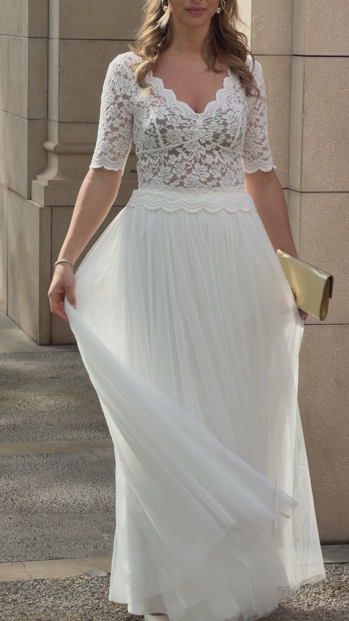andcompliments_online_shop_brautmode_tulle_skirt_tuellrock_tuell_braut_hochzeit_online_shoppen_crop_top_langarm_spitze_oberteil_braut-weißes kleid_brautkleid