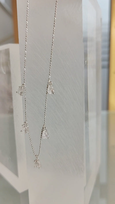 Feine Kugelkette mit 5 Tropfen Silber - 925er Silber