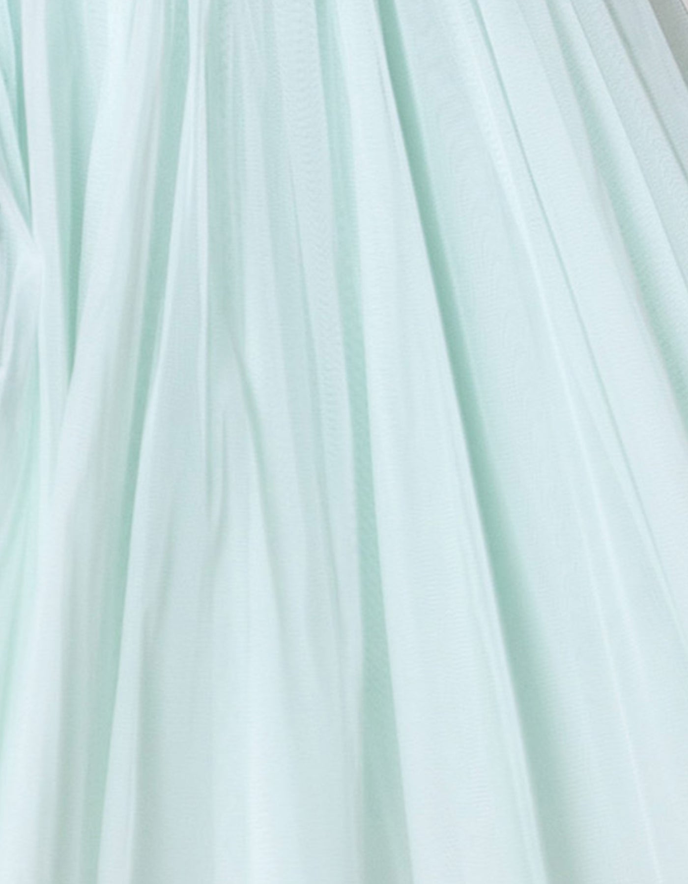     andcompliments_online_shop_brautmode_tulle_skirt_tuellrock_tuell_braut_hochzeit_online_shoppen_diy_set_schleife_schlips_einstecktuch_krawatte_fliege