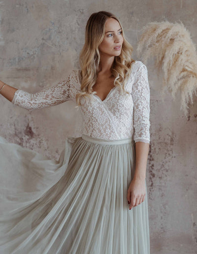 tüllrock_lang_braut_brautjungfer_tüll_zwischen_tüll_und_tränen_pinterest_mood_boho_braut_salbei  Alt-Text bearbeiten