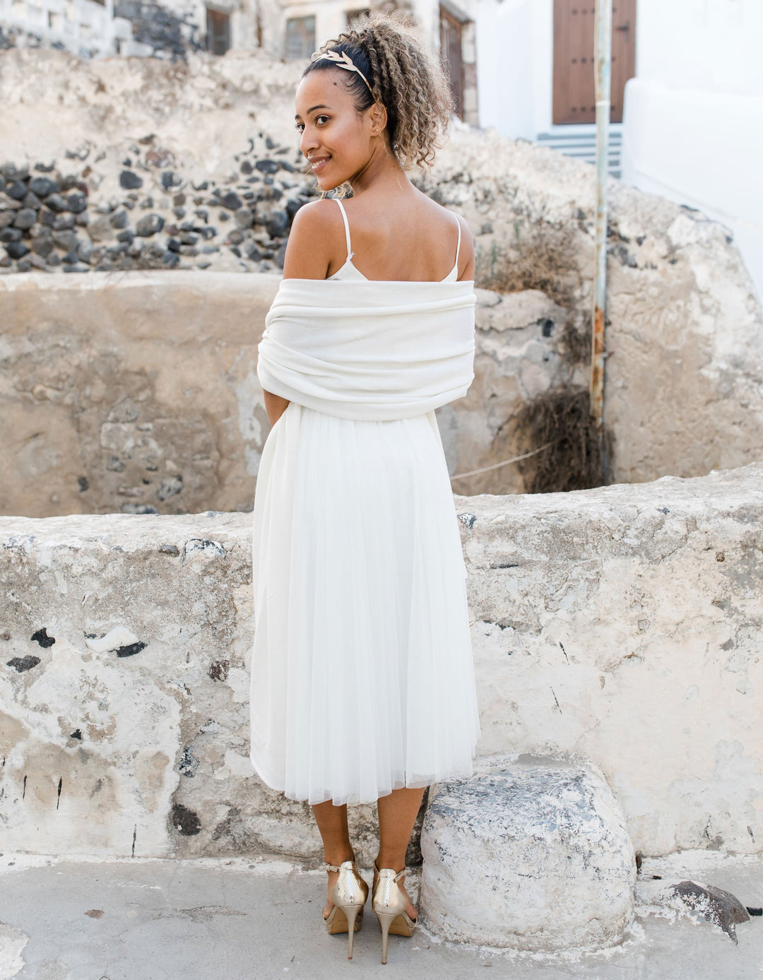 constant_love_online_shop_braut_hochzeit_andcompliments_berlin_team_braut_tüllrock_tüll_rock_strick_standesamt_Poncho_bolero_stola_brautstola_strick_wolle_merino