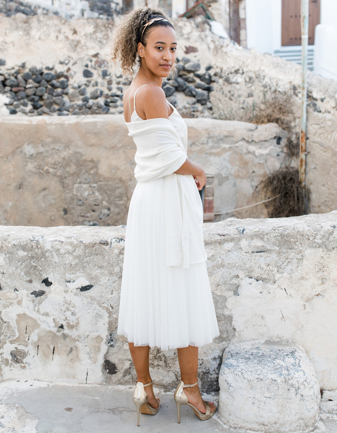 constant_love_online_shop_braut_hochzeit_andcompliments_berlin_team_braut_tüllrock_tüll_rock_strick_standesamt_Poncho_bolero_stola_brautstola_strick_wolle_merino