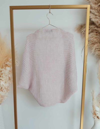 andcompliments_strickmantel_jacke_grafisch_wifey_braut_jga_hochzeit_andcompliments_constant_love_brautmode_online_shop_tuellrock_tuell_rock_weiss_stola_rosa