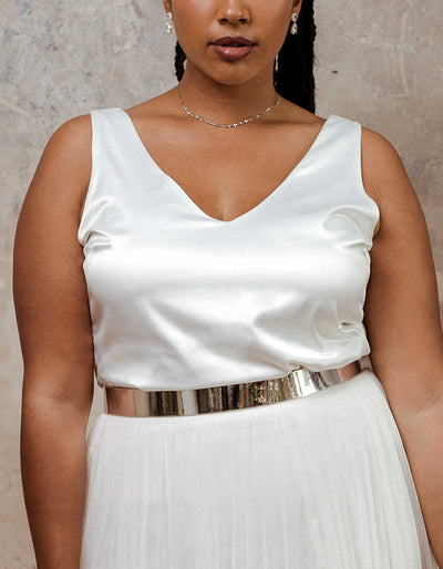constant_love_online_shop_braut_hochzeit_andcompliments_berlin_braut_tuellrock_tuell_rock_spitze_spitzenoberteil_brautkleid_kleid_langarm_aermel_standesamt_plus_size_curvy_grosse_48_50_52